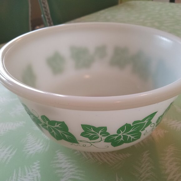 Vintage Hanchor bowl green leaves - Picture 2 of 4